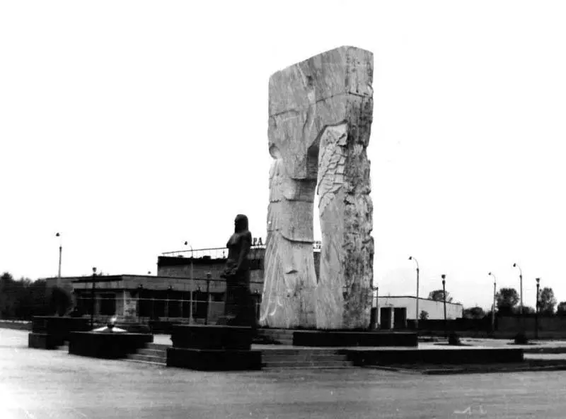 Памятники монументального искусства города хабаровска