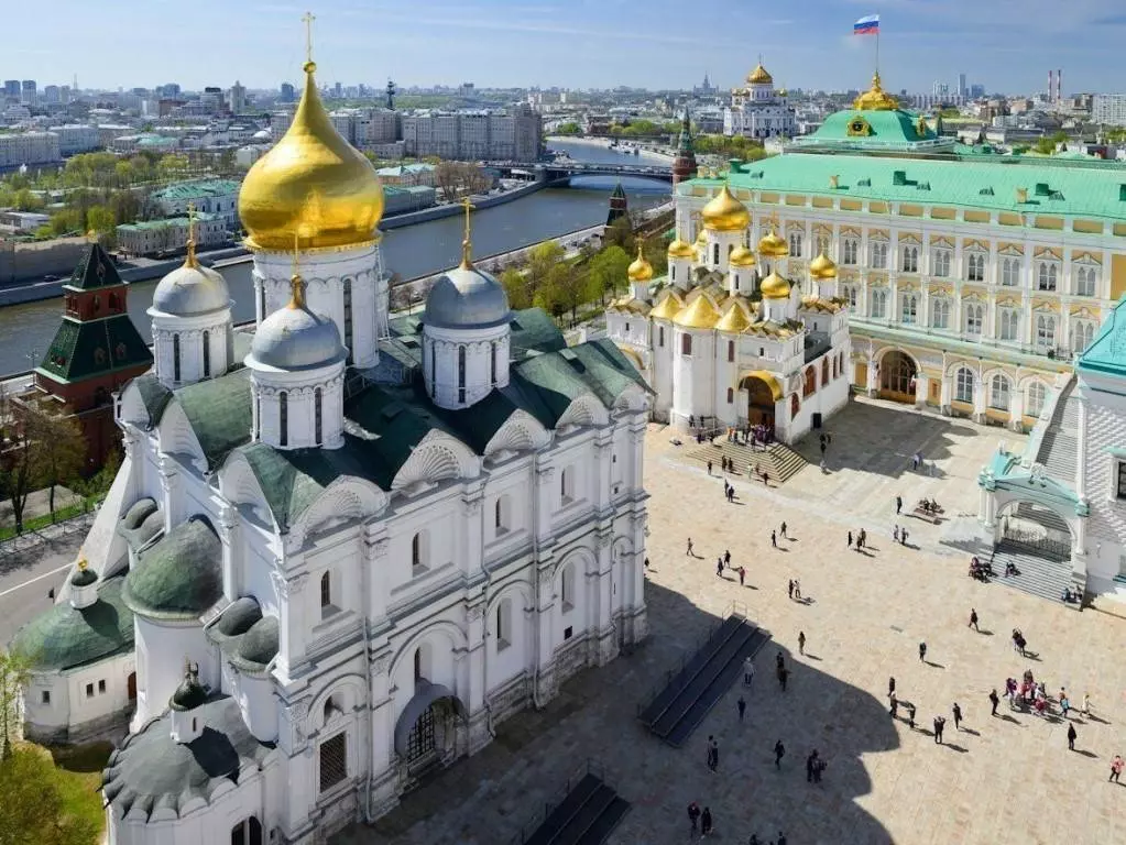 Соборная площадь кремля: схема, описание