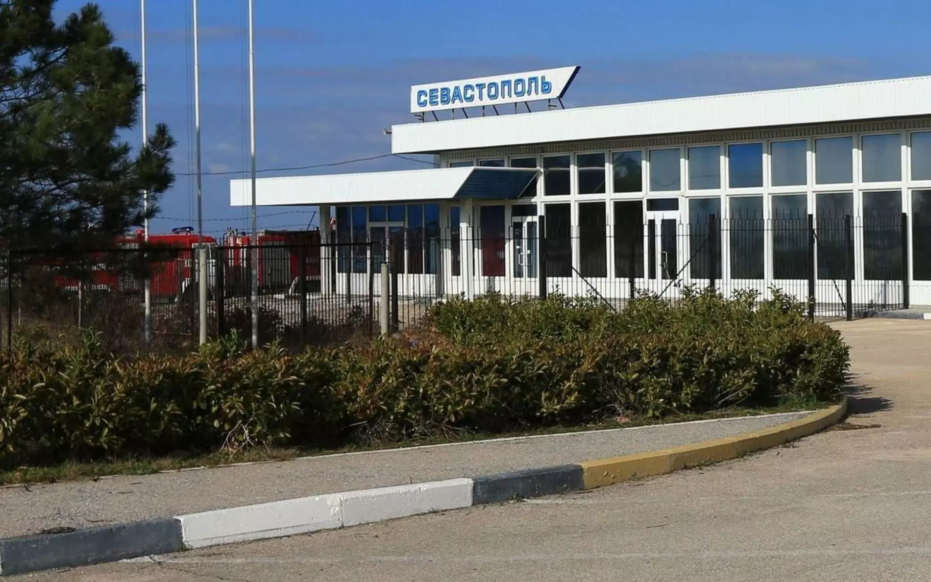 Севастопольский аэропорт улетает под крыло ротенбергов | forpost