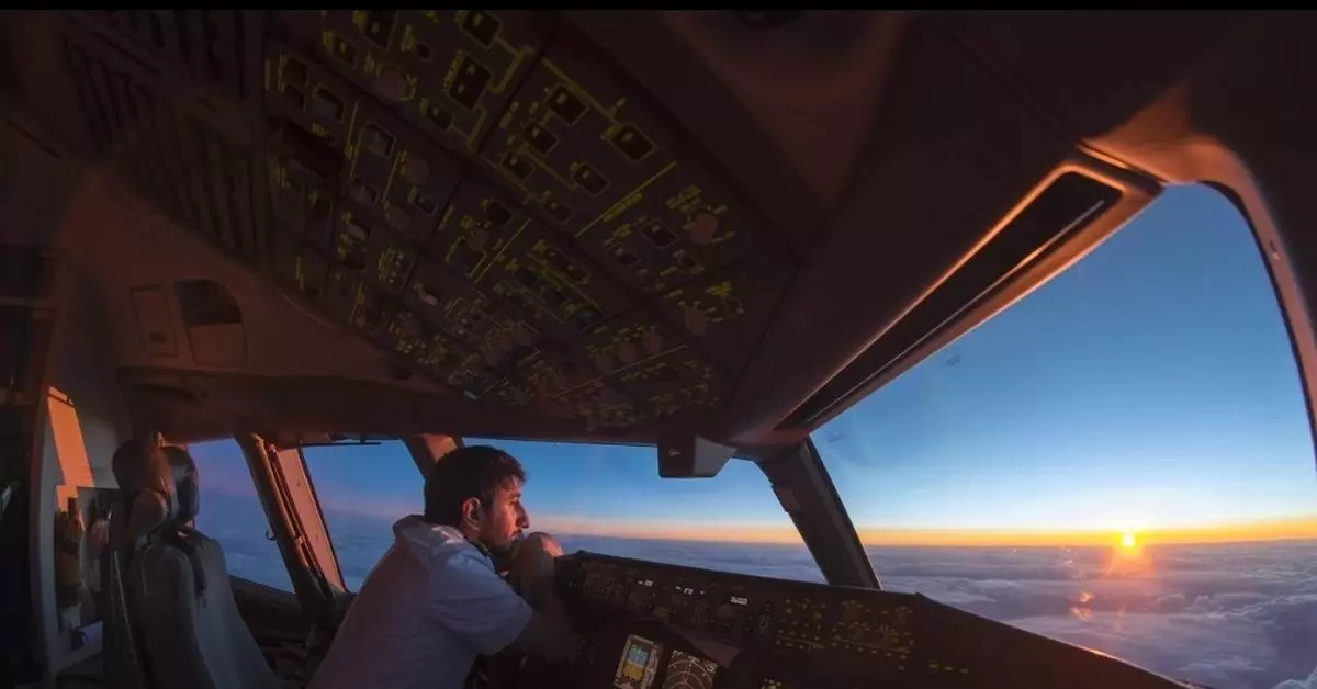 Вид из окна иллюминатора самолета. вид из самолета: из кабины пилота и окна