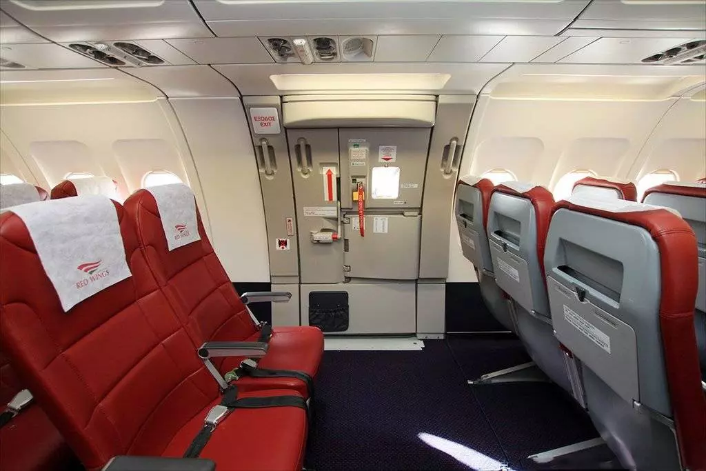 Схема салона А321 Уральские авиалинии