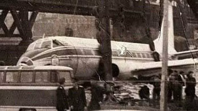 Посадка на неву: как приводнился ту-124