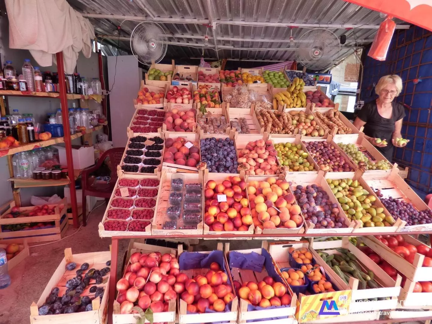 Фрукты в Черногории