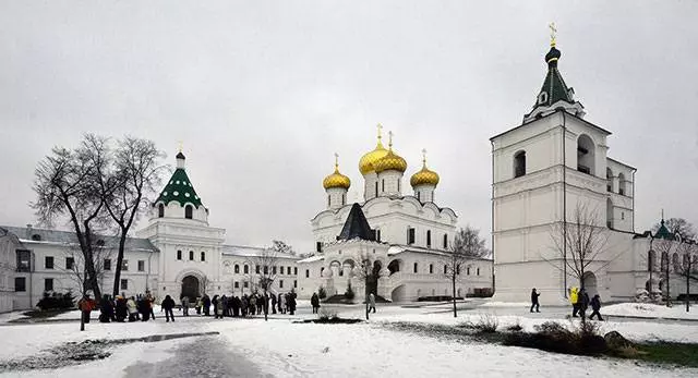 Готовый маршрут по Золотому Кольцу России на машине из Москвы