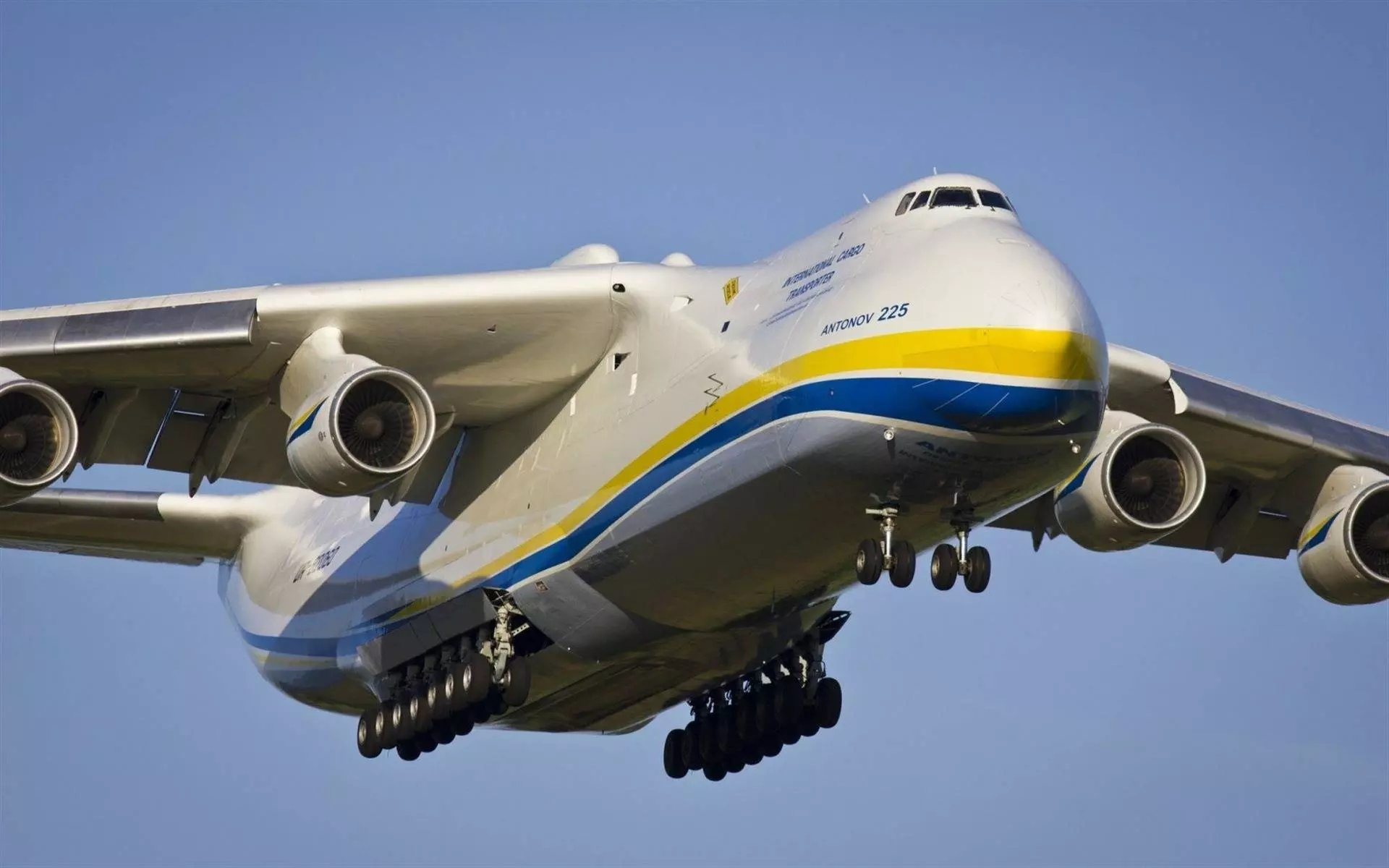 Самые большие пассажирские самолеты в мире: характеристики и описание