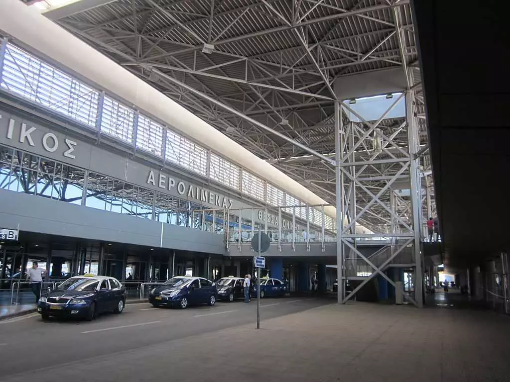 Аэропорт салоники (skg): онлайн табло вылетов на сегодня – triptorg.ru