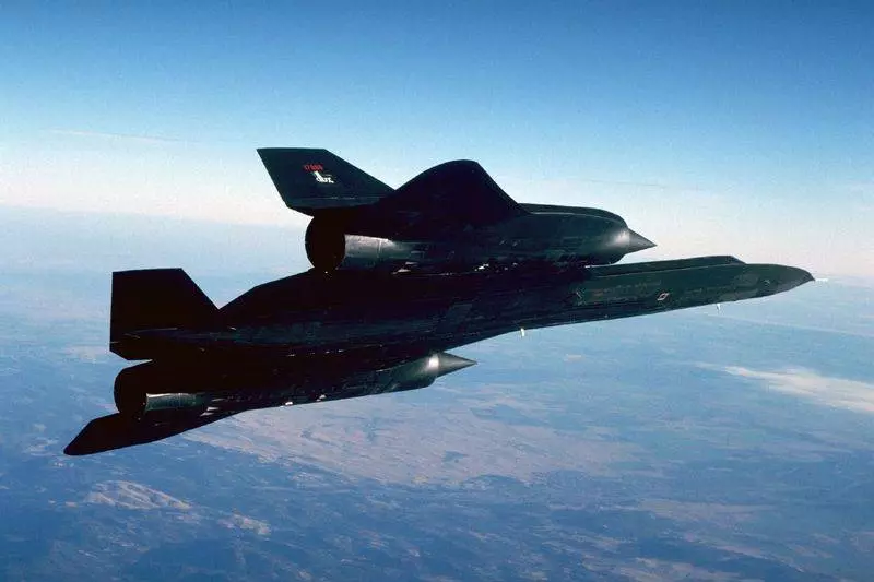 Самый быстрый самолет в мире (11 230 км/ч). самый быстрый военный самолет в мире :: syl.ru