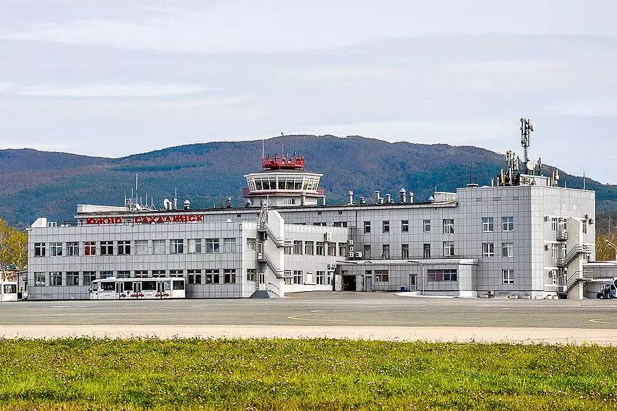 Международный аэропорт южно-сахалинск (хомутово)