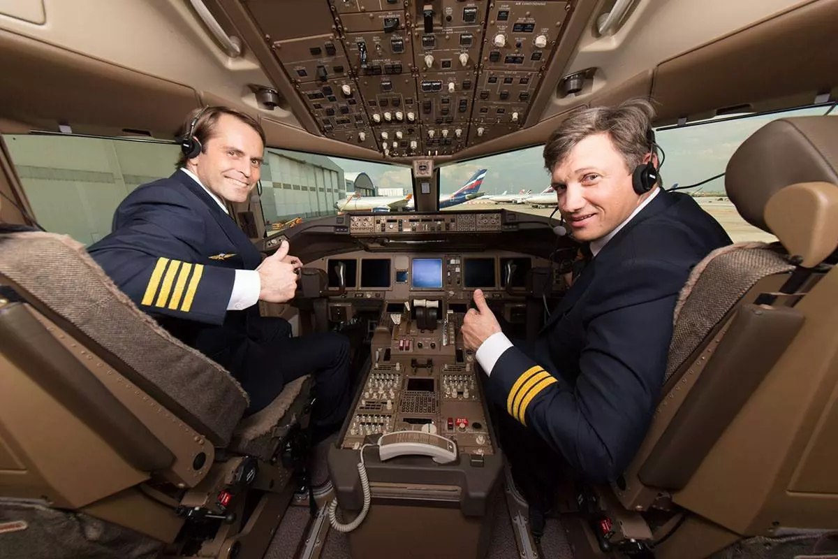 Как стать пилотом гражданской авиации в россии