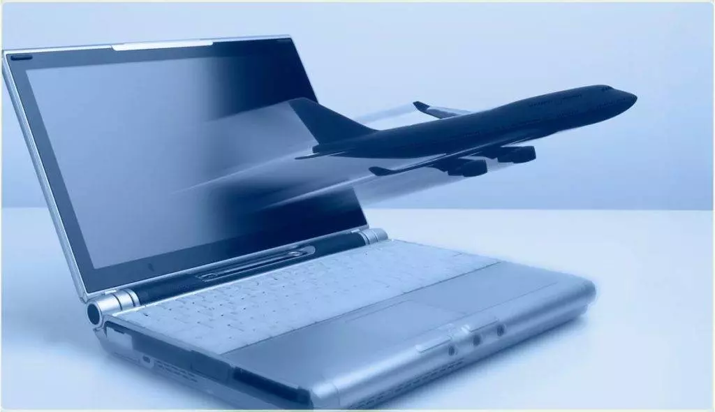 Можно ли лететь за границу со старым паспортом после свадьбы